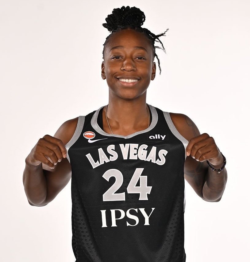 LVAcesBr's tweet photo. JEWELL LOYD 

- 25 PONTOS 
- 2 REBOTE 
- 64% DOS ARREMESSOS 
- 5/9 BOLA DE TRÊS 

#ALLINLV https://t.co/CGF4S8EIXh