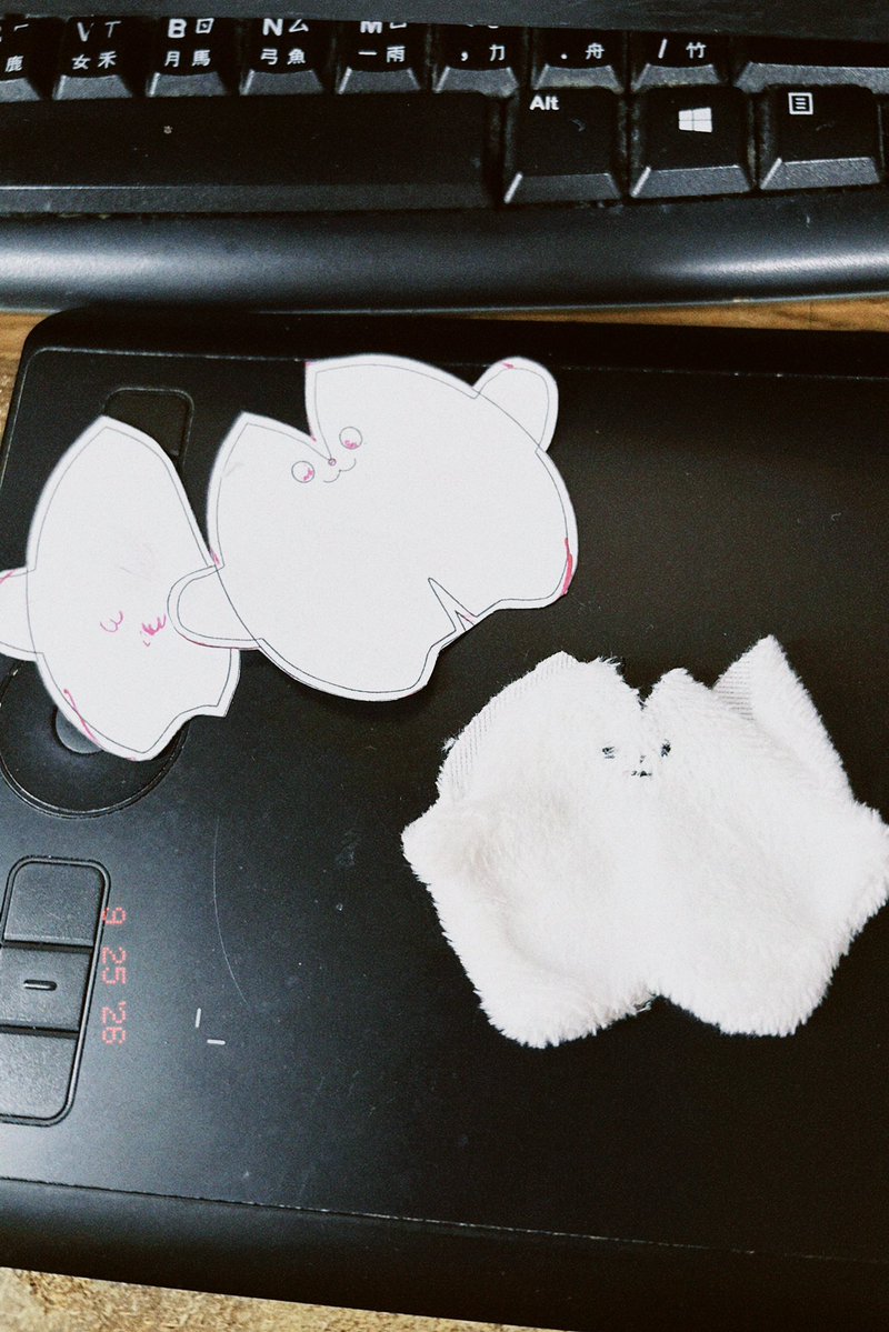 nuikumi_'s tweet photo. 我不會縫耳朵跟尾巴 好好笑 https://t.co/TuQBqu5Z8c