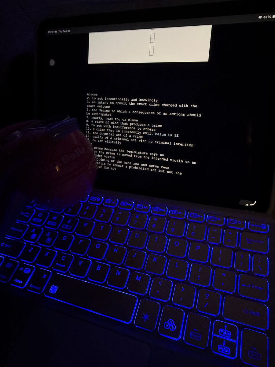 s8xyblue's tweet photo. Text meeee I’m bored 😫 https://t.co/eEkJtDGd4a