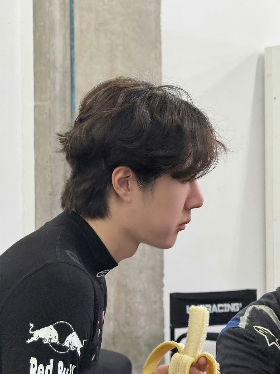 Nanpaphat11's tweet photo. กรี๊ดดดดดดดดดดดดด Yibo official มา
ฮีตัดผมจริงๆ แต่ยังคงมีลอนดื้อ5555555555555555555555555555555555555555555 ใช้น้ำยาอะไรหนอทนมาก
#หวังอี้ป๋อ
#WangYibo
#85Racing https://t.co/pcDFF8xyb7