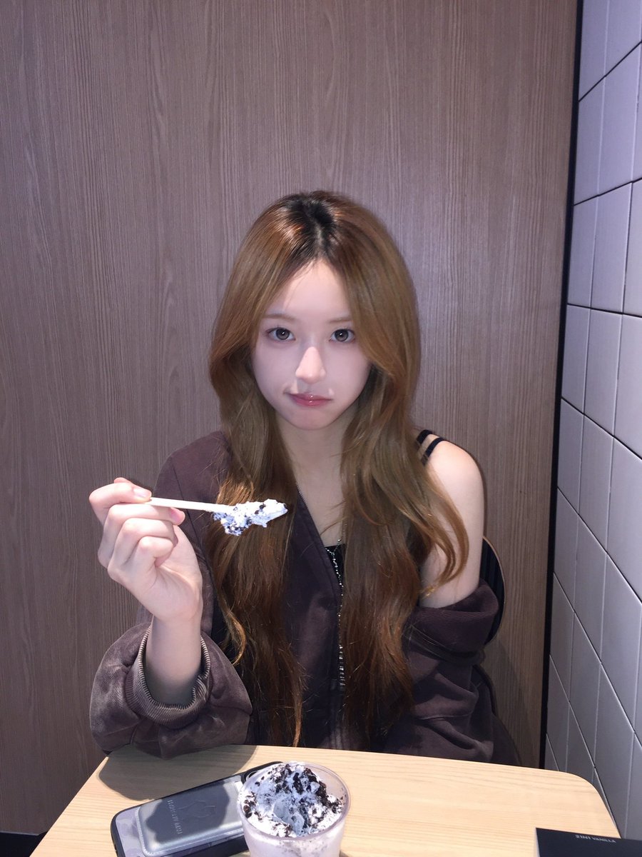 Hyunii_S2's tweet photo. ㅋㅋㅋ 졸귀찌 💗💗 https://t.co/Y7d89QTaX1