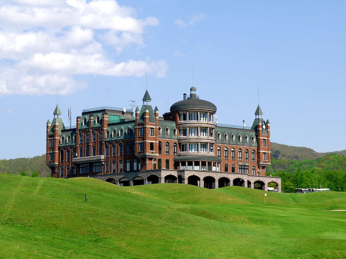 sapporolife2021's tweet photo. 北海道にある英国の古城のようなホテル🏰 https://t.co/ouWfxNJCfs