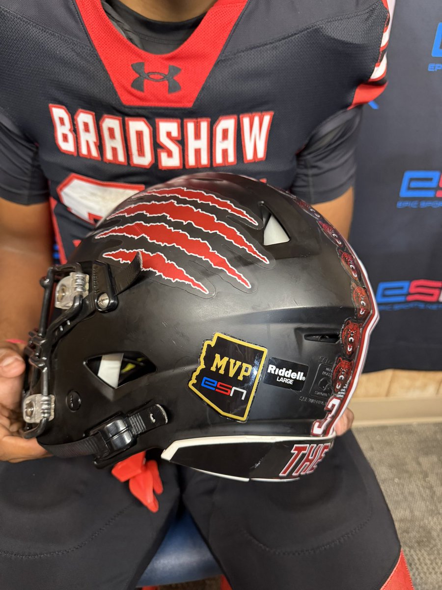 stellez34's tweet photo. Shout out to the @EpicSportsTVN #AZHelmetChallengeMVP @BradshawMTFB #33 RB Jon’te Jones @JonteJonesfkh7 he had 3 TD’s on the night to help defeat @MohaveThunder 68-6! 😮‍💨 Congrats Jon’te!! @HelmetAz @HealyAwards #AZHSFB #EpicTNF2026 https://t.co/UyYHP6BSlk