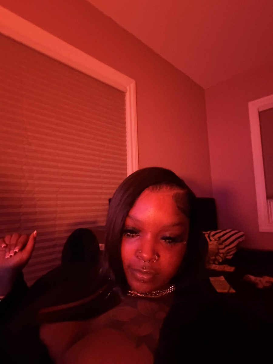 smokehrthoughts's tweet photo. mhmm bae emp 😍😍😩 https://t.co/qqVdrwxDjC