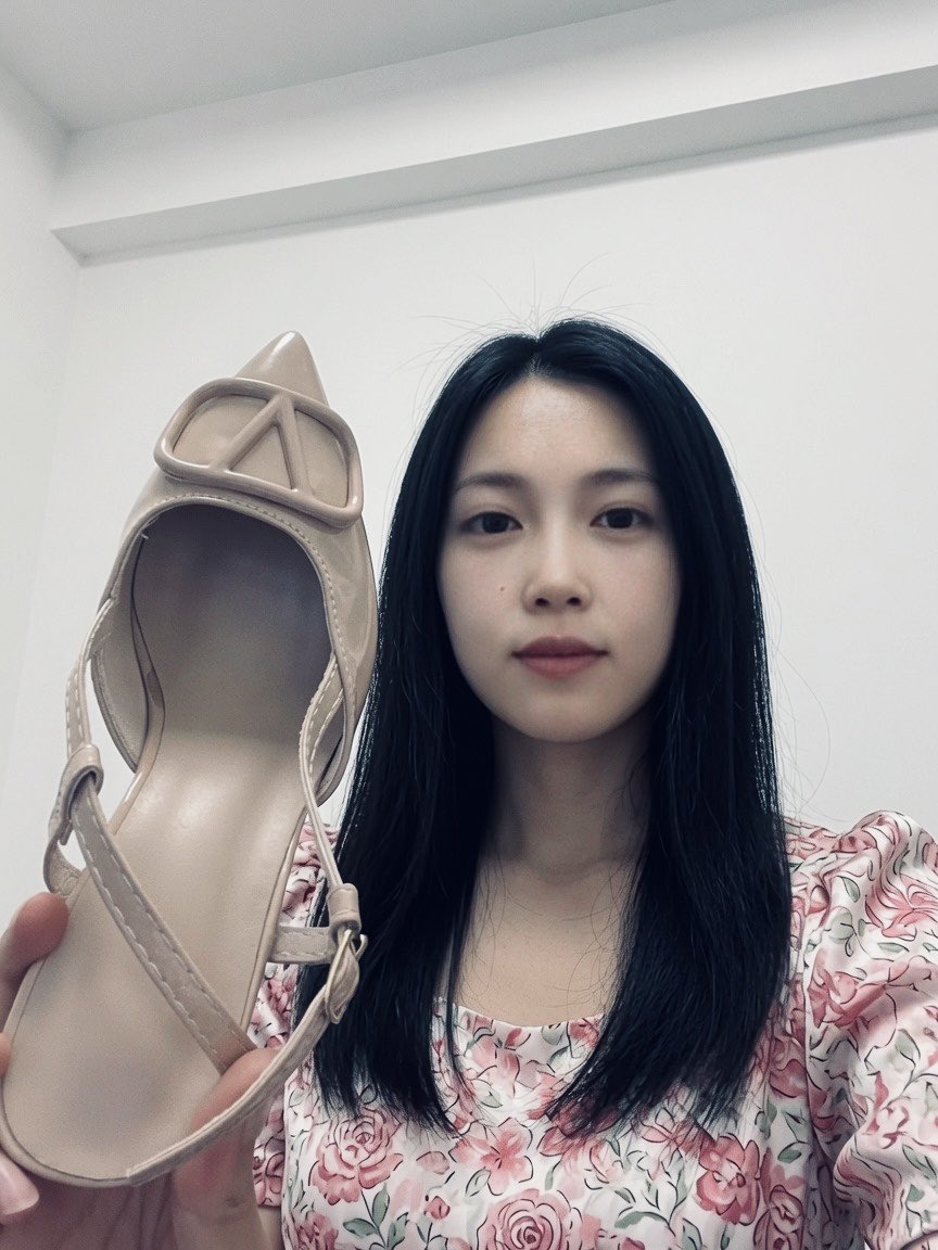 xiaopijiang33's tweet photo. 素颜真的很丑吗？ https://t.co/70nFgxZZBl
