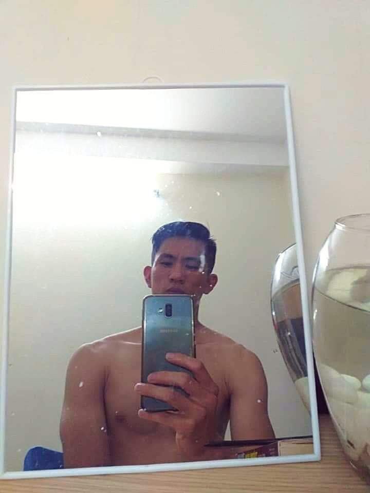 SyVo432187's tweet photo. Suy cho cùng chân thành đâu giữ được em ! https://t.co/Pv2dc5OS3z