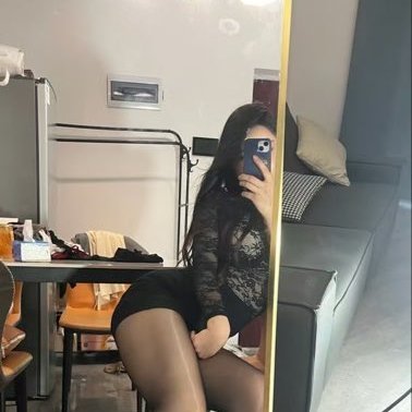 Mateo65215136's tweet photo. 人机滚一边，现在来一个正常男生，信不信我分分钟把你聊🐍了 https://t.co/MyVapxETvo