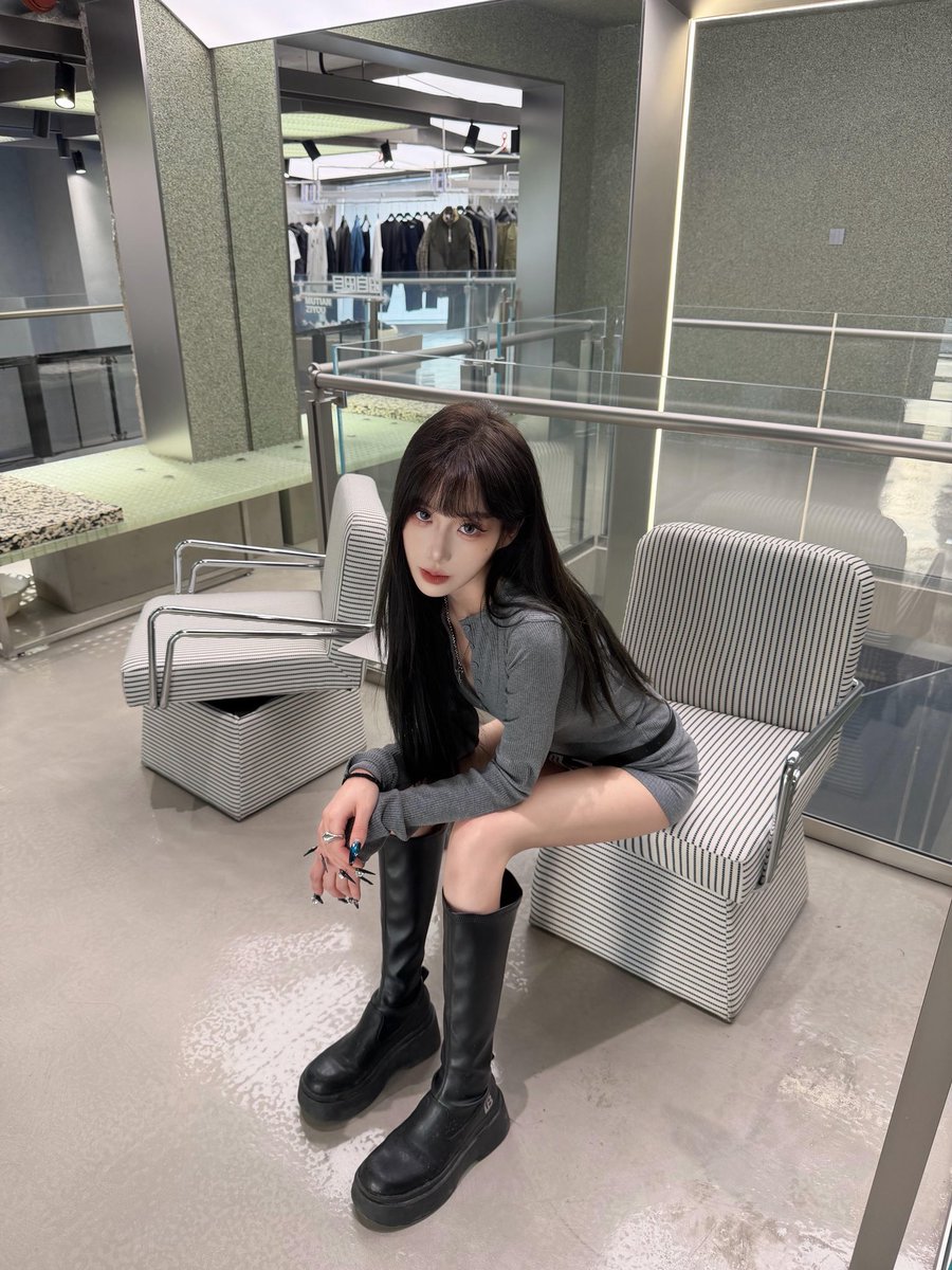 KohPSch's tweet photo. 我一空闲我就这样……

        开脱！！！不要🚪不要🚪！！！

逼长毛了，真给看b，看完不许乱说黑！！！ https://t.co/Tt3ERYhLNO
