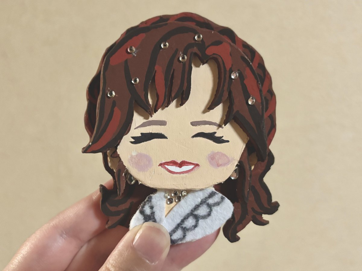 unoyuki01's tweet photo. みゆきさん㊗️デビュー51周年！不細工ですが手作りのみゆきさんと一緒に、カップヌードルミュージアムへ行きました🍜力うどんはネギ抜きで！の一言が忘れられません🤣毎日みゆきさんの歌声に明日を踏み出す力をもらっています！みゆきさんの存在自体に大感謝です✨ありがとうございます！
#中島みゆき https://t.co/v6NIBMp1OH