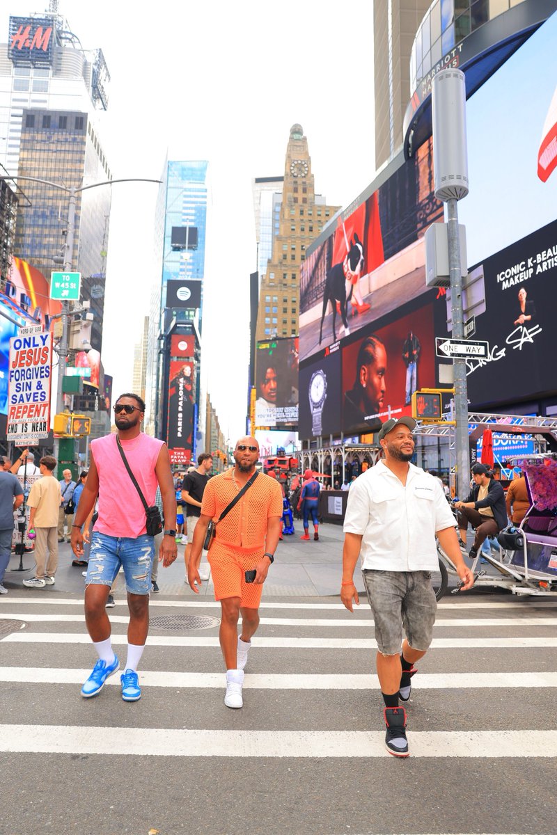 jdorsette's tweet photo. I ❤️ NYC! https://t.co/Aob9GjncEH