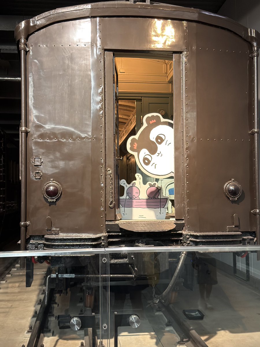 mickeylove0509's tweet photo. 先日のチイ活その①

無事、トート引換券ゲット！
下車15分くらい前まで忘れてて焦った💦 https://t.co/myKt2wpr9T