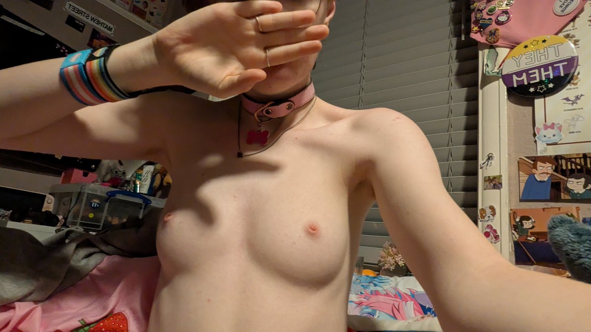 AbbyDaPupi's tweet photo. I want more retweets and replies hmph 
Tell me what you like about me? https://t.co/QGmRtSf0Dn