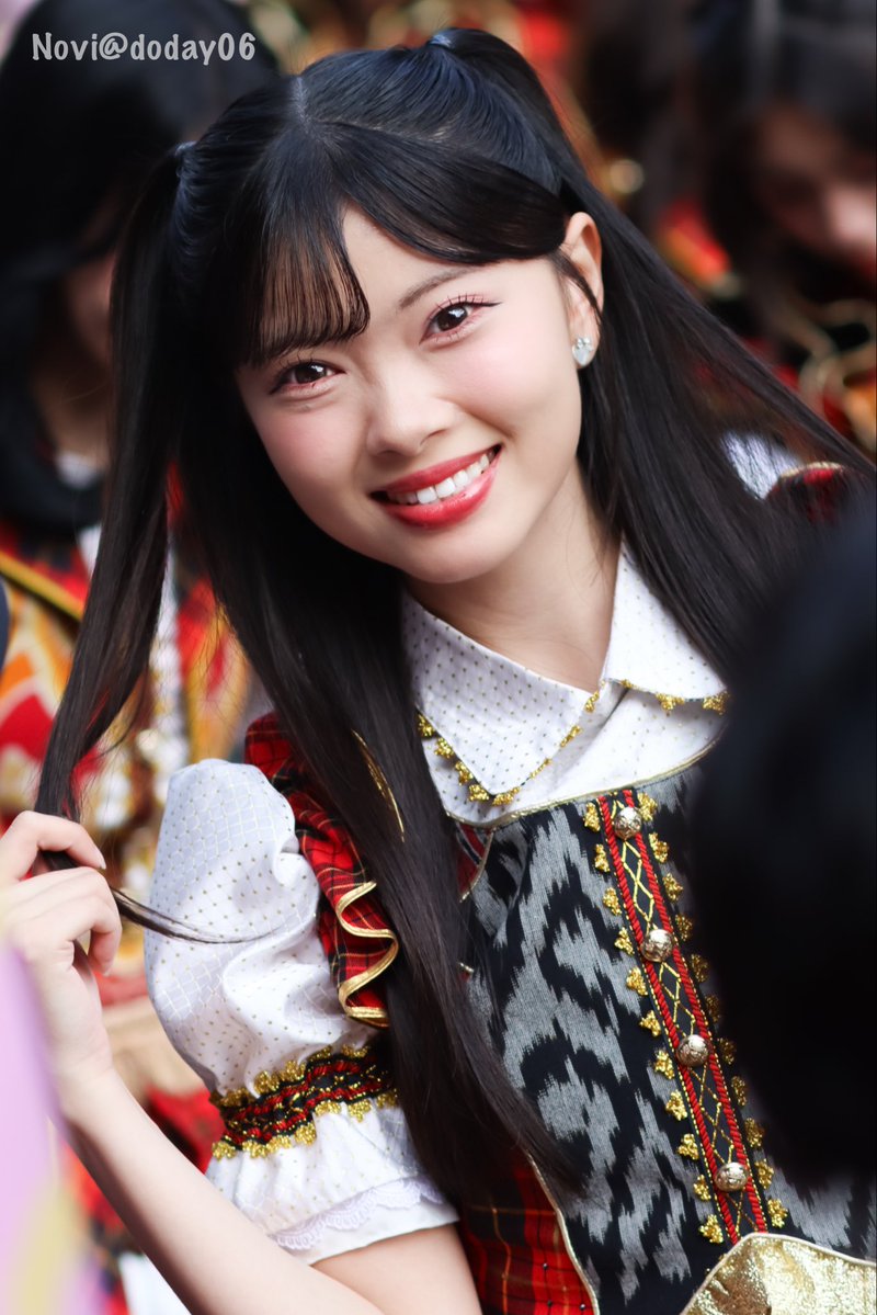 doday06's tweet photo. 🤍 @A_FionyJKT48 
#TGIF https://t.co/jNtf7viXCH