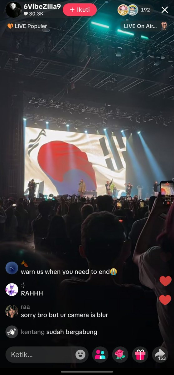 Mocinnyul's tweet photo. Akhirnya ketemu akun yang live konser jaypark ama lngshot dari tadi gua nyari nyari kaga ketemu😭 https://t.co/0PVbokdav5