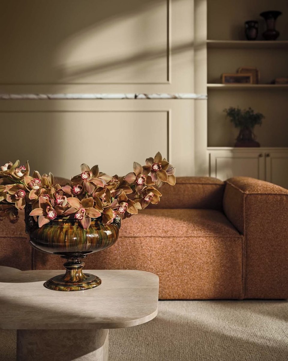 sidneyvo_0or's tweet photo. Cosima is a modular sofa that’s soft and inviting, designed to fulfill all your dreams. With a simple, iconic look, it’s crafted to intuitively suit space, calm, and style. Every module invites you to create something personal, lasting, and meaningfu... https://t.co/TPkbKY0fmh