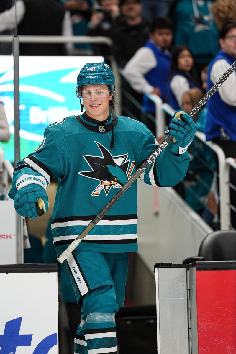 SanJoseSharks's tweet photo. Our first star. ⭐️ https://t.co/0Q9Re9sqd7