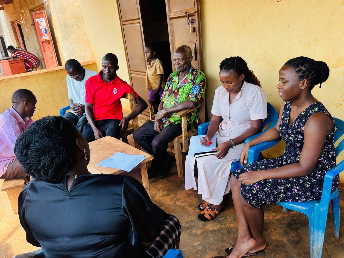 youthchaperonug's tweet photo. YCU,together with @WomenProbono, visited Kamuli District to verify reported teenage pregnancy &amp; defilement cases. Engagements confirmed ongoing concerns,  limited SRHR awareness,stigma &amp; community interference.We committee to strengthening protection &amp; support the affected girls https://t.co/vivOza15gU