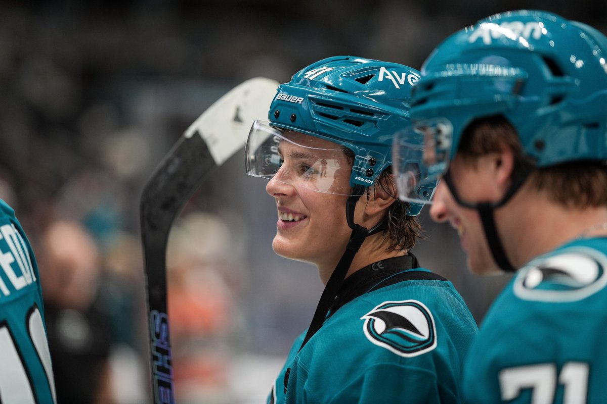 SanJoseSharks's tweet photo. Our first star. ⭐️ https://t.co/0Q9Re9sqd7
