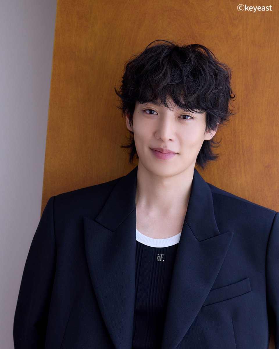 sptv_hanryu's tweet photo. ／⋰
 【速報📢】
 #イ・ギテク 本日のファンミを
 12月に放送＆配信!!
＼⋱
『#LEEKITAEK JAPAN Meet＆Greet～The First Season～』

韓国ドラマ「未婚男女の効率的な出会い方」で年下男子を演じ話題に！
「1泊2日シーズン4」では末っ子として活躍中！注目のイケメン俳優が日本初ファンミーティングで魅せた素顔は...✨

その模様を、KBS Worldにて12月に放送＆配信でお届けします💙お見逃しなく！

🗓️12月放送予定
📺KBS World
「スカパー！番組配信」では同時配信＆1週間の見逃し配信も！

@leekitaek_jp