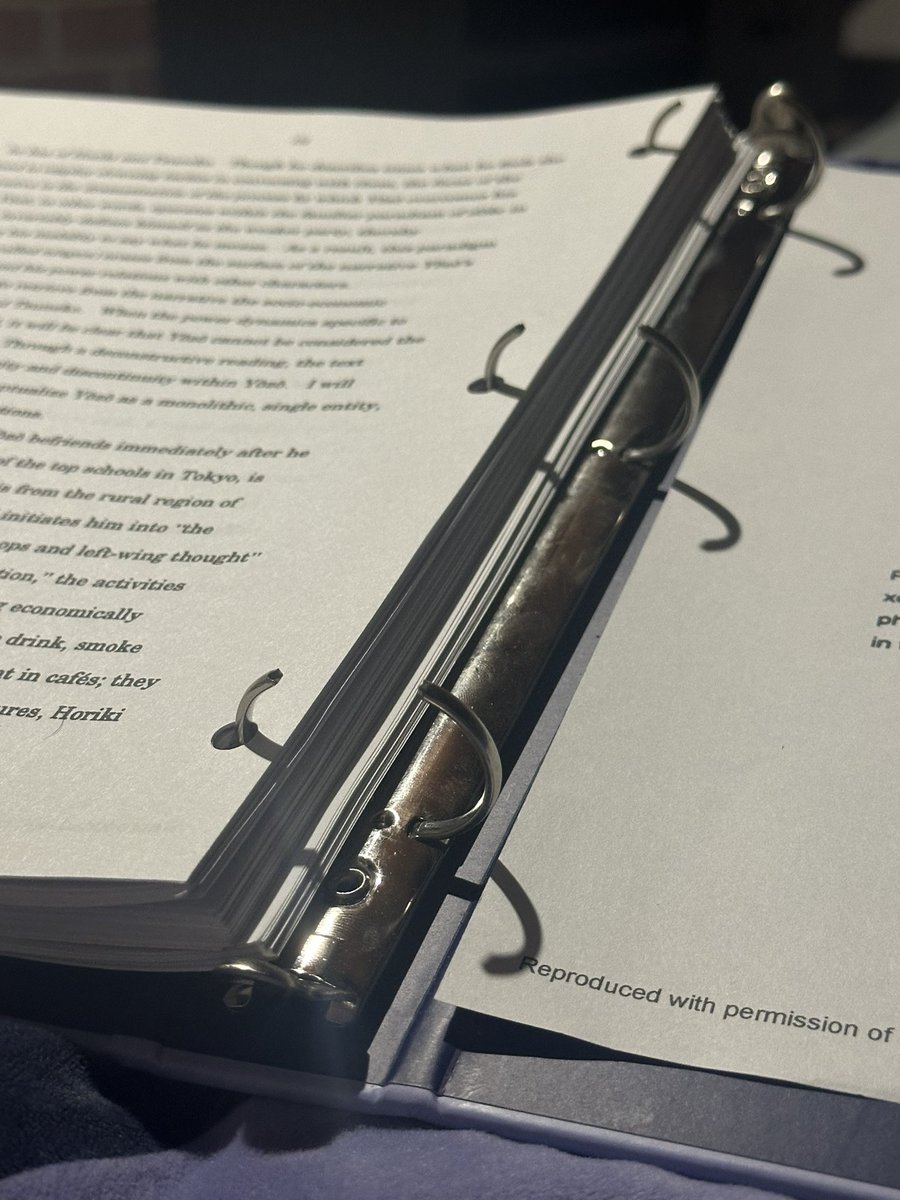 odettedazai's tweet photo. I wanted to fit 3 dissertations in this binder, but this is how it's looking at only one and a half.... ough. i'm #worried https://t.co/jaMvVg9xZH