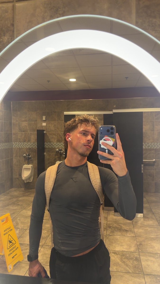 urfavtwunk25's tweet photo. #masc era loading… #mlm #dmv #dmvdl #dl #twink #twunk https://t.co/5yp6bsyEyT