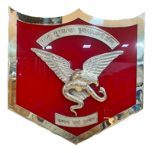 SandeepUnnithan's tweet photo. Interesting. Trump just gifted Xi a version of what looks like the SSB logo ( Shashastra Seema Bal). SSB’s origins as the Special Services Bureau raised post 1962 war has, well, an American int connection 😎 https://t.co/J2XHrxQKh0