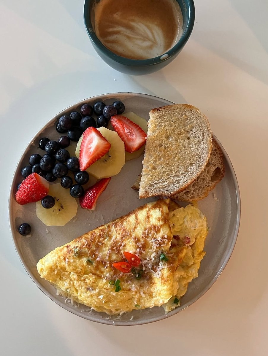 RichiHernake's tweet photo. 💆☕🍳

#Breakfast #Morning #GM https://t.co/gOtrR0bEIr