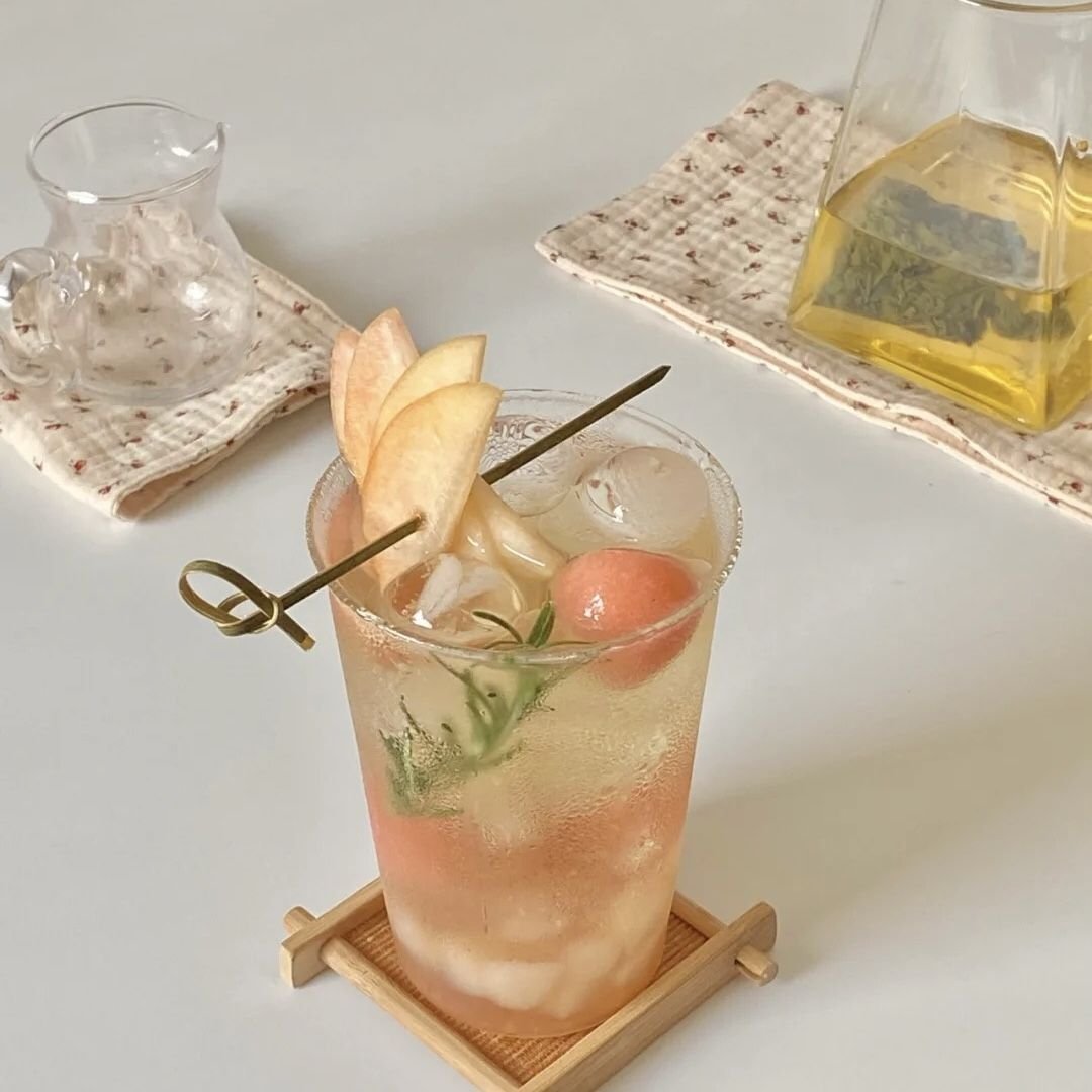 shishinob0tan's tweet photo. Search up in pinterest  
(Yumeship name) +  drink

And that will be you and your f/o's signature drink! https://t.co/uU58N5Zapp