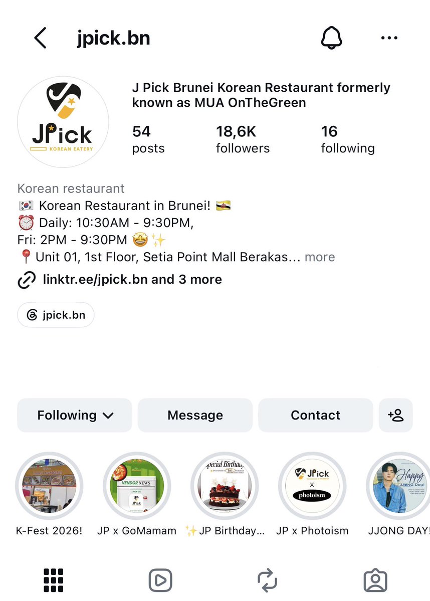 ridetosolarr's tweet photo. emg buah itu jatuh gk bakal jauh dari pohonnya, jay beneran niat bgt pengen punya restaurant, aku jd keinget sama papa james (ayahnya jay) yg jg saat ini merintis korean restaurant di brunei! 🥹

🗣️: “aku pengen bgt ke J restaurant.”
🐈‍⬛: “sejujurnya, aku emg pernah mencari tau, tp...”
🐈‍⬛: “aku gk berharap bisa menghasilkan uang dari mengelola restoran ini, tp aku tetap harus bisa menjaganya agar tetap berjalan.”
🐈‍⬛: “ah, tp ternyata memang gk mudah.”
🐈‍⬛: “aku cm coba menghitung2, brp bnyk yg harus aku hasilkan agar bisa membuka restoran... mulai dari harga properti, harga pokok barang, distribusi, hingga tenaga kerja.”
🐈‍⬛: “saat aku menelitinya, angka yg muncul benar2 membuatku merasa sangat menghormati para pemilik restoran.”
🐈‍⬛: “aku agak pengen coba bikin pop-up suatu hari nanti...”
🐈‍⬛: “bagi mereka yg berkata, ‘aku udh melepaskan banyak keserakahan dalam diriku…”—aku memiliki rasa hormat yg paling dalam dan tulus kepada kalian.”