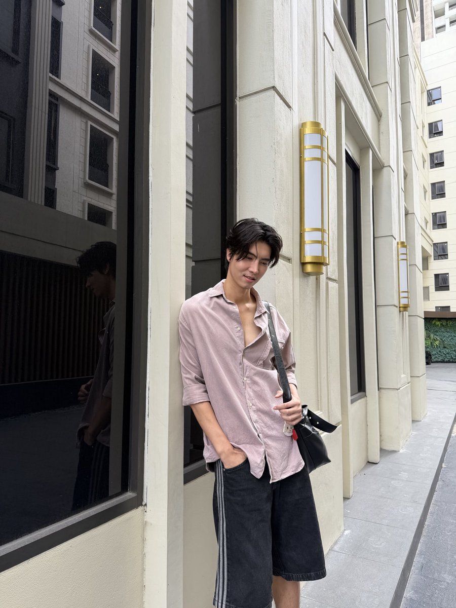 ugoldenhour's tweet photo. ปะป๊า แด๊ด เบบี๋ https://t.co/tjTVd2EuzP
