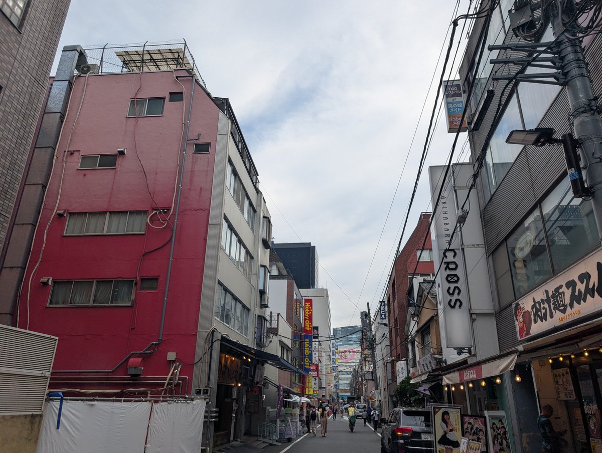 tonba23's tweet photo. 秋葉原着 https://t.co/7BBQpDQ4Wu