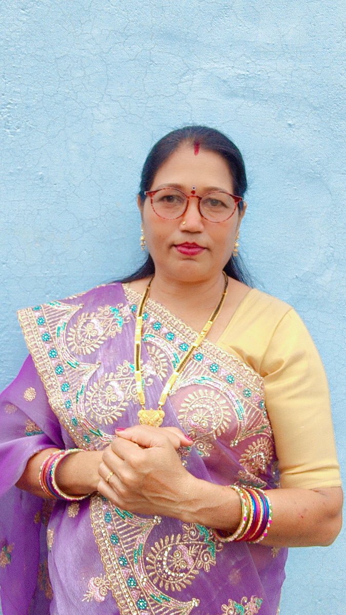 AmbikaBharti3's tweet photo. दुआ एक बेहतरीन तोहफा है जो आप हर किसी को दे सकते हो ।
सुप्रभात मित्र��ं आपका दिन शुभ मंगलमय हो हमेशा हंसते मुस्कुराते रहिए 
#जय_श्री_राधे_कृष्ण 🙏🥰🌺🌹❤️ https://t.co/51ebIwiMVw