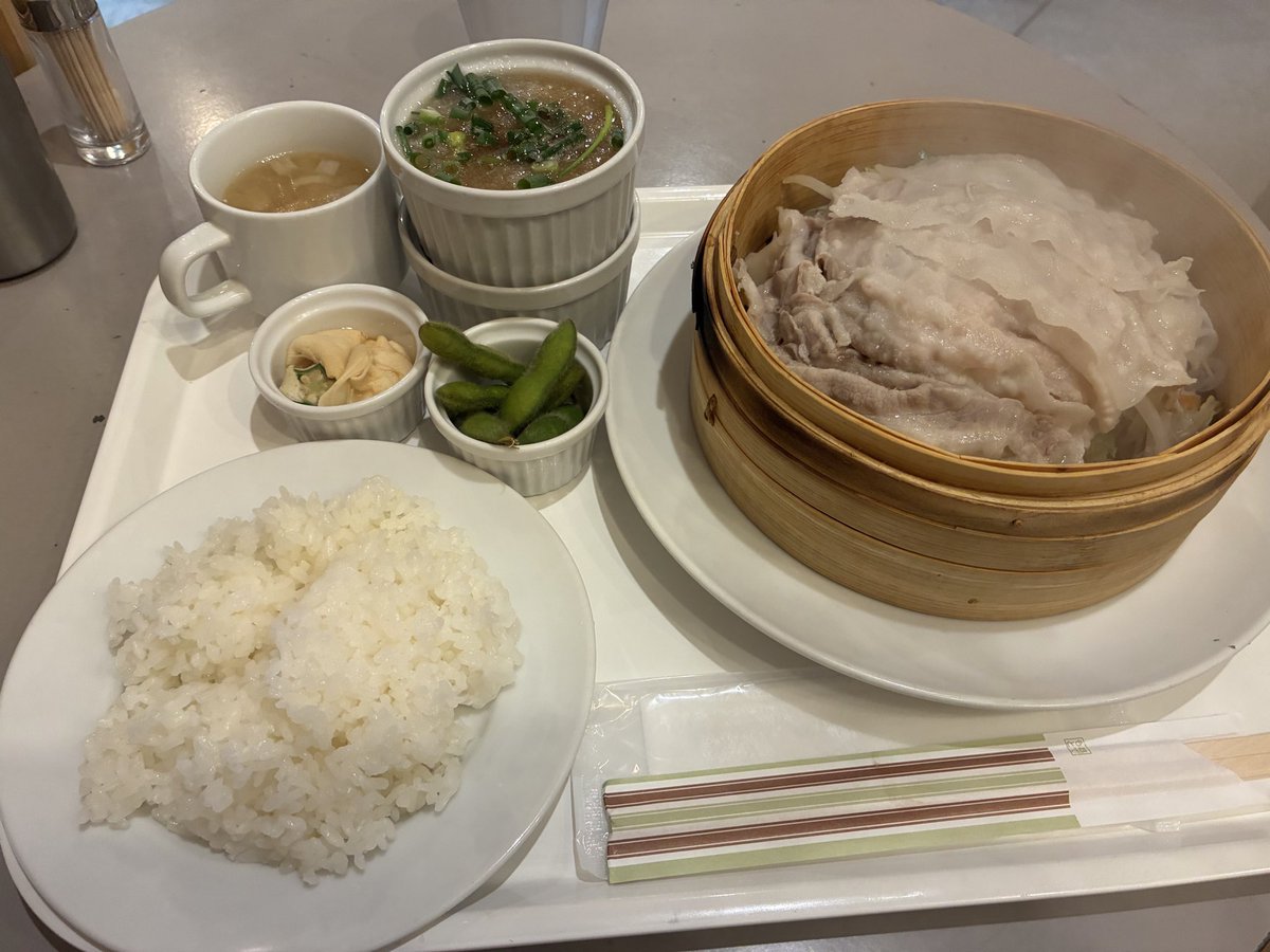 sweet_purin's tweet photo. 今日の蒸籠蒸し　#EMONSCAFE https://t.co/WuhU802TfN