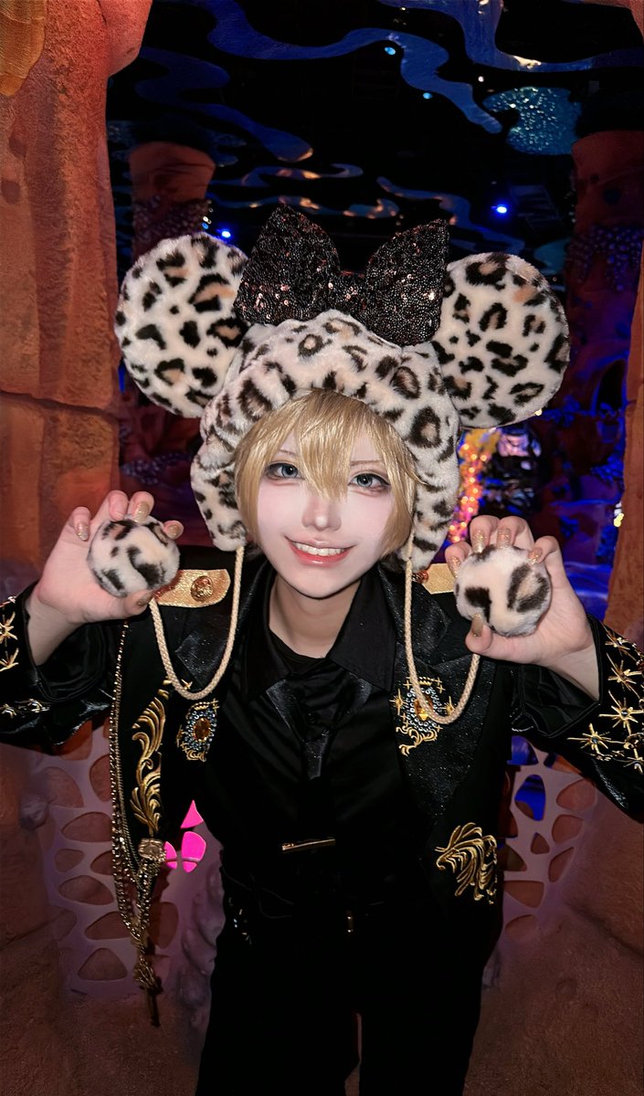 r0ma_dr's tweet photo. どうッスか？ 案外似合ってるっしょ？

 #Dハロツイステ https://t.co/76wQm4IGRH