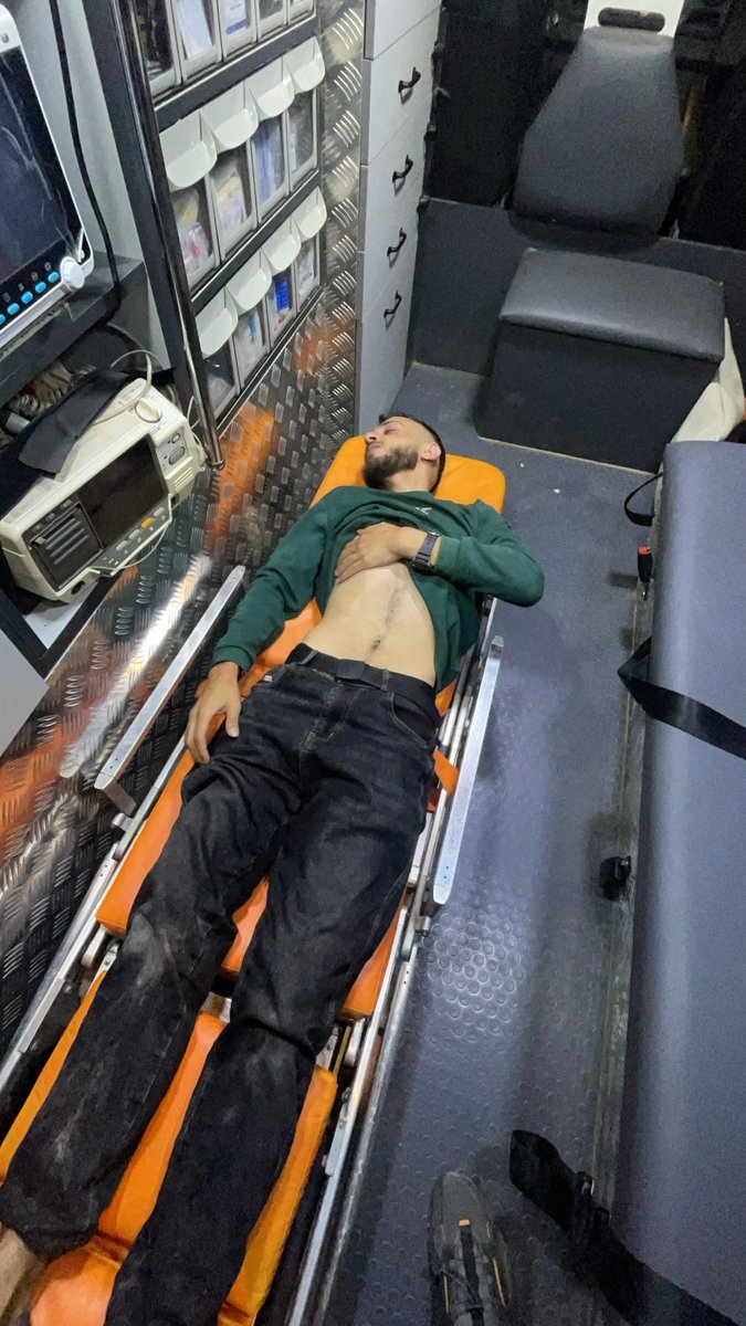 QudsNen's tweet photo. Israeli occupation forces brutally assaulted Palestinian civilians after abducting and subjecting them to field interrogation during an incursion last night into the town of Qabatiya, south of Jenin. https://t.co/Y34HuBSjGV