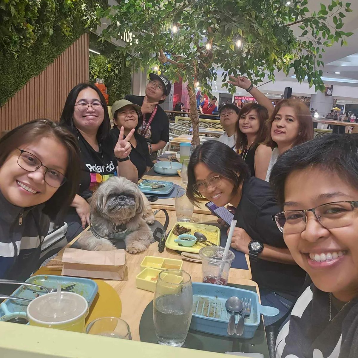 RobynPatri50b's tweet photo. Coffee and friends make the perfect blend. https://t.co/KKR1vLOOS1