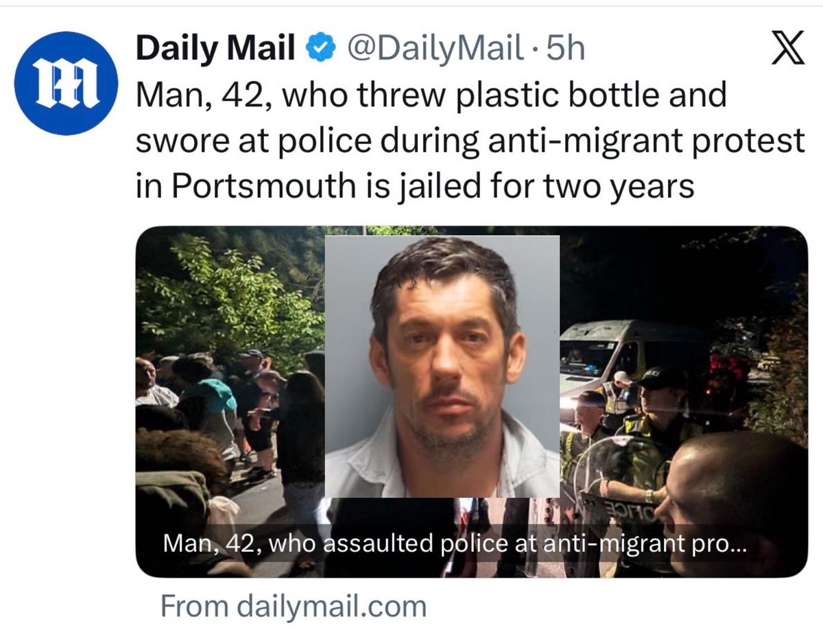 ActivePatriotUK's tweet photo. 🚨 Two-Tier Justice System

A Muslim man out protesting wearing a balaclava gets a suspended sentence for throwing a brick at police 

An English man at a demonstration gets two years in prison for throwing a plastic bottle at police

Country is gone! https://t.co/tqJwvhdBuT