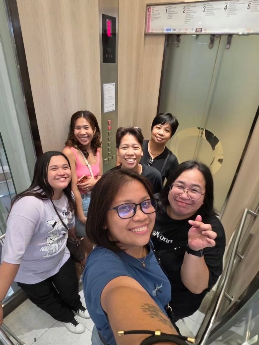 RobynPatri50b's tweet photo. Bangkok memories, finally making their way to the feed. https://t.co/WxZWJjuqVI