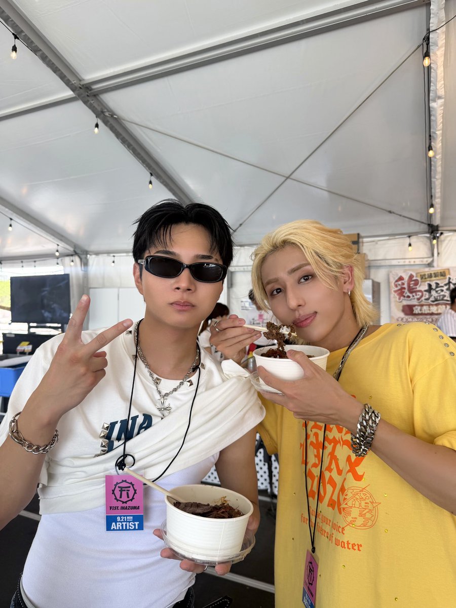 owv_official's tweet photo. ＼ ⚡️FEST. INAZUMA 2026⚡️／
                #OWV の思い出

OWVも #フェストイナズマ を
楽しませていただきました❤️💜💛💙

スタッフの皆さまもありがとうございました❣️

#OWV_SQUAD #OWV_ラビダビ ☀️ https://t.co/H4WS9xDIWW