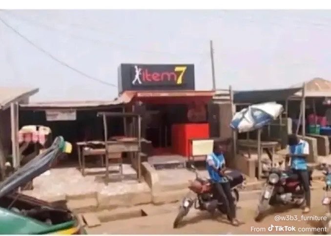 Belbeljum's tweet photo. First frame: First Item 7 shop.

Second frame: one of the Item 7 branches in Nigeria. 

Do not give up on your dreams. https://t.co/YQSSVbuzFO