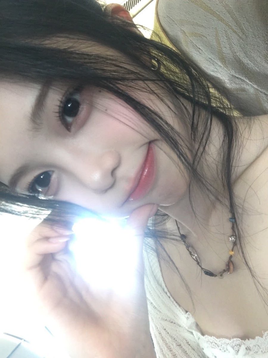 luzzsxs's tweet photo. 1초라도안보이면
2렇게초조한데
3초는어떻게기다려
4랑해널사랑해
5늘은말할거야
6십억내놔

#멤놀 #지인구 #맘눌뎀 #연능 https://t.co/BJAS5mqO4D