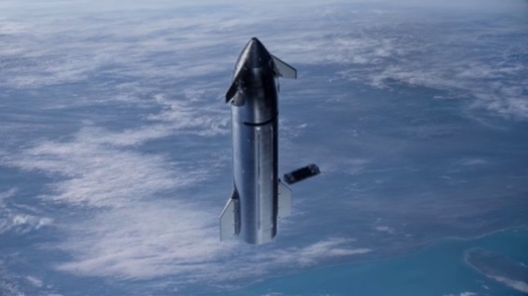 MarsUniversityX's tweet photo. Elon Musk:

“I am confident that Starship will land humans on Mars. That path is clear.” https://t.co/CwmzO9n69H