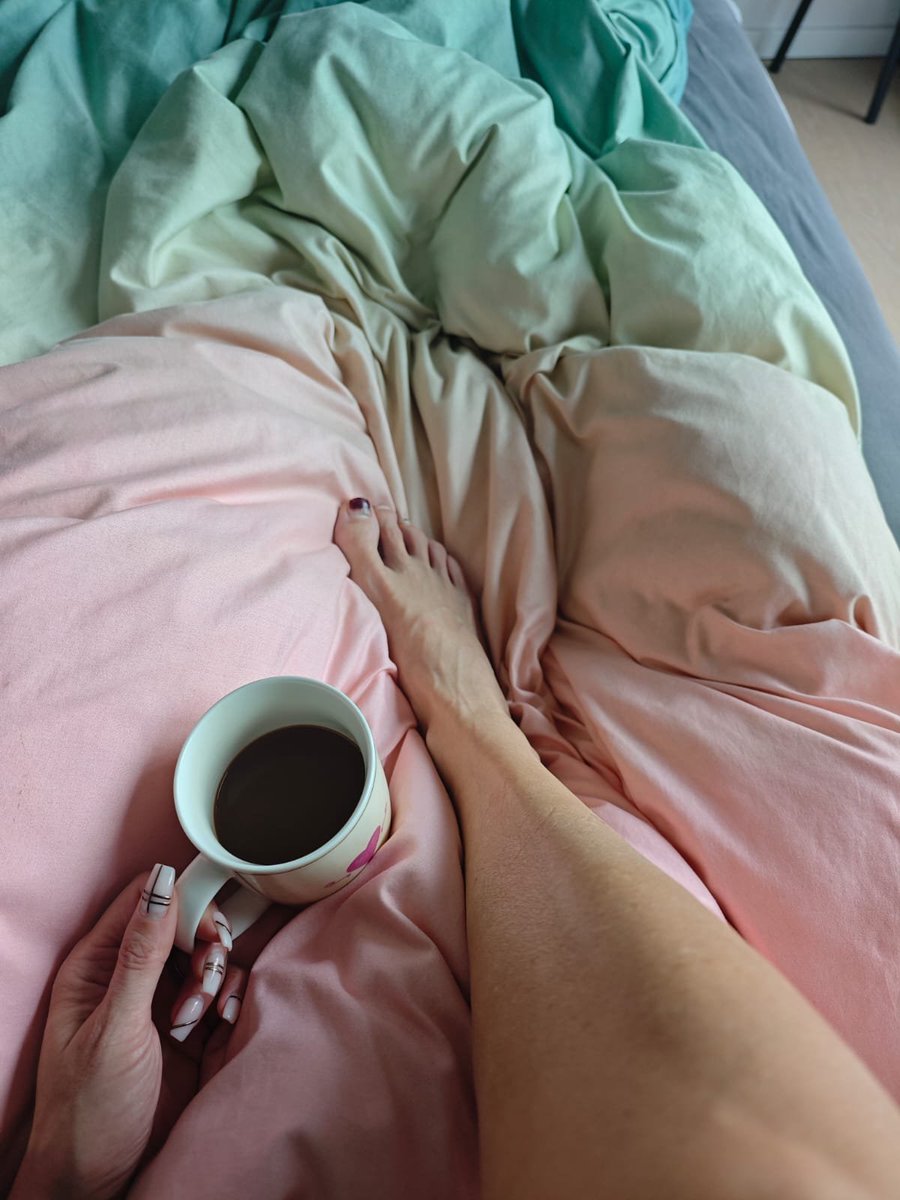 ShyMaskedMom's tweet photo. Good morning everyone! ☕️
Here we go to kick off my content weekend... lots of work, but see for yourselves... 😊 https://t.co/EBOIhOLml4
#OnlyFans #OnlyFansCreator #OnlyFanGirls #contentcreator #adultsonly #milf #nsfw #feet #adultcontent #goodmorning #hotwife https://t.co/3dvxBalsk7