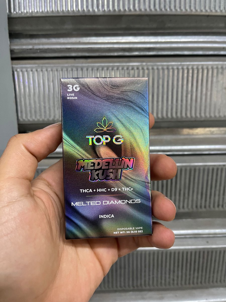 badIdea777's tweet photo. @cyberviolwnce Crlh q unha foda. Se tu curti chapa 
tenho uns modelos de pod THC 🍁 chapa com 4 trago kkkkk

Pprt experiência única, quem já usou sabe. https://t.co/a02V2ahxeS