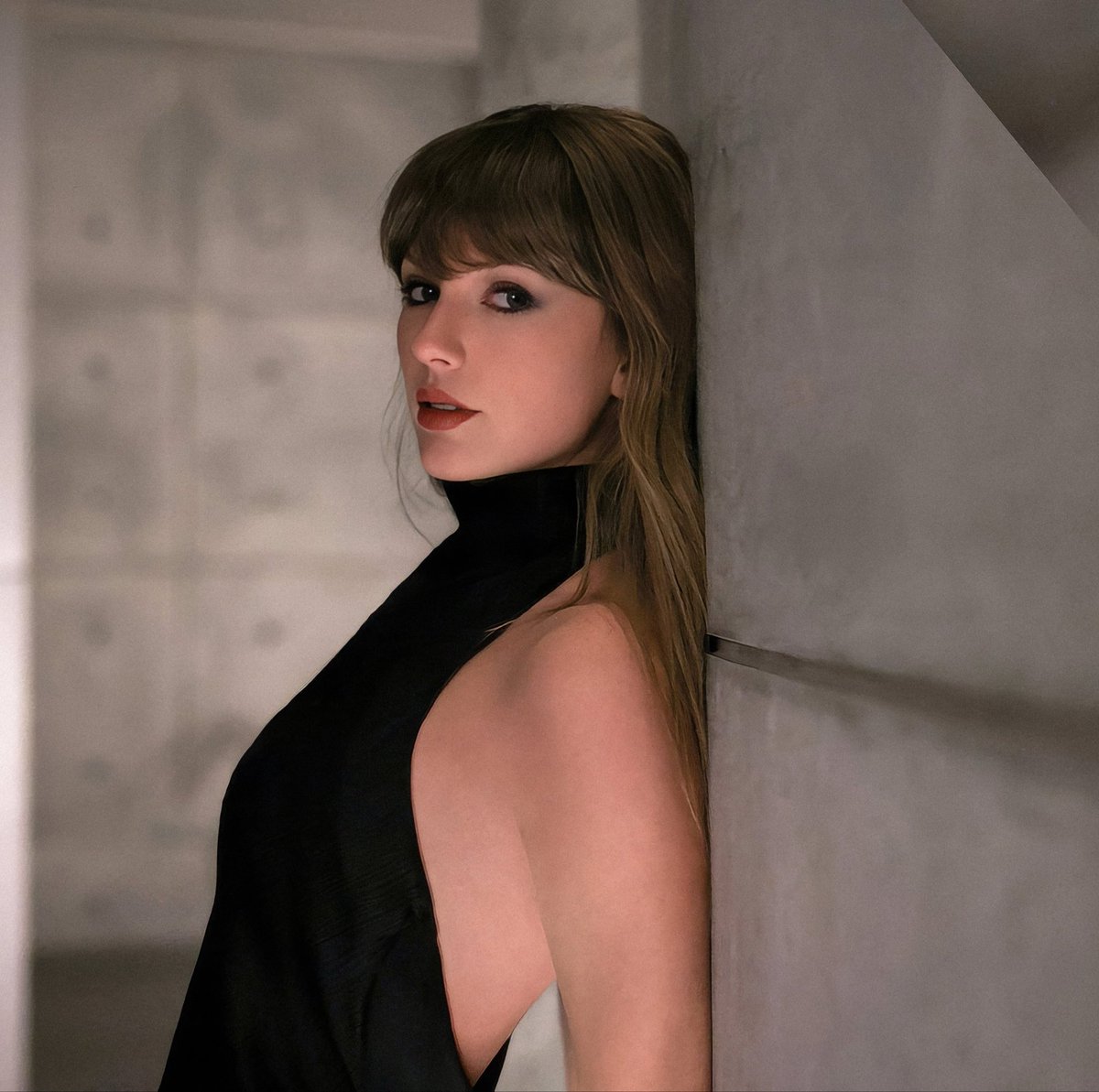 TSNews_13's tweet photo. 🚨| Taylor Swift’s « Patient Zero » debuts at #1 on Itunes 

It replaces her own « The Fate of Ophelia » ❤️‍🔥! https://t.co/GjJd6ClaSO