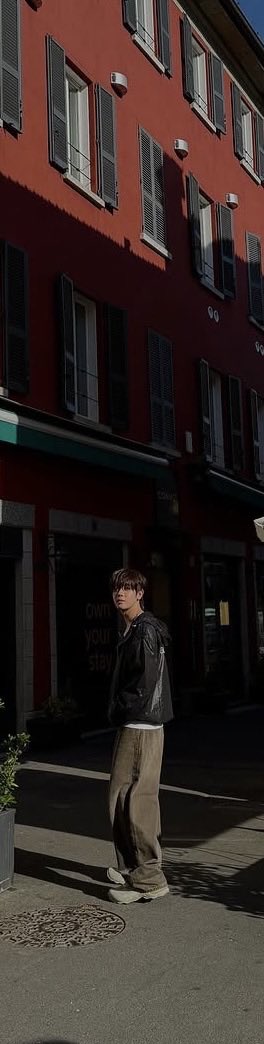apsr007's tweet photo. I’m absolutely loving your vibe, Wannakorn 🍂

Firstone Wannakorn

#Firstone @firstone_wnk
#MOSCHINO
#TleFirstone
#MilanFashionWeek #MFW https://t.co/kG6q571Mov