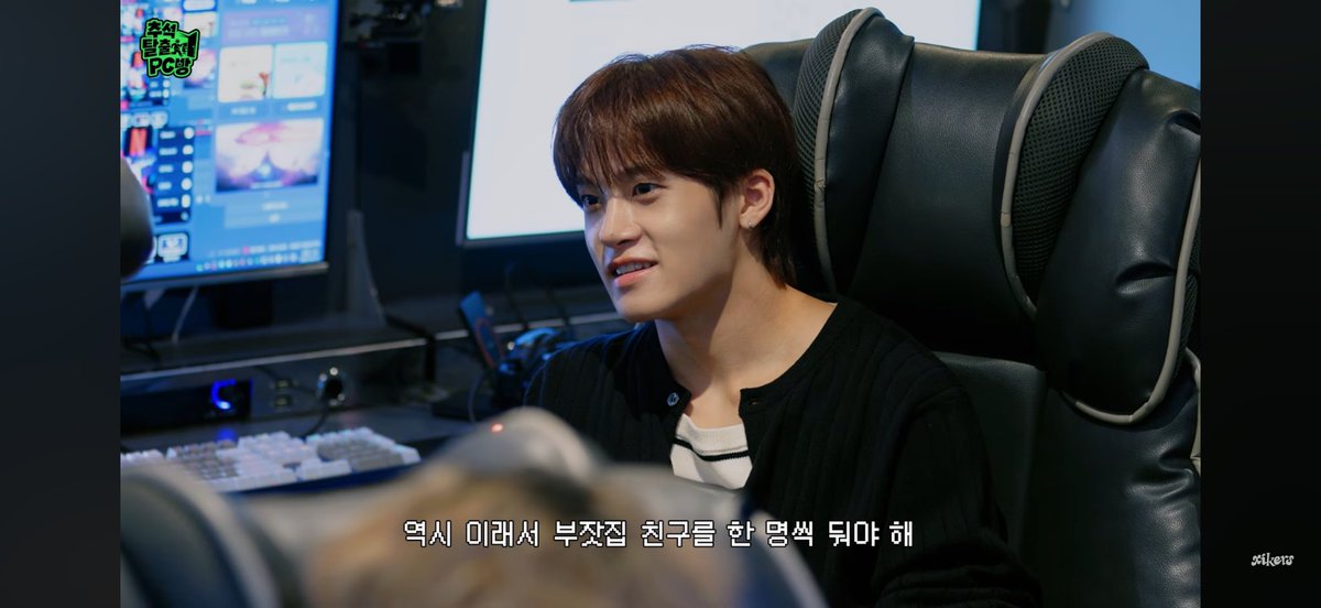 IM_Gwak_Fe's tweet photo. 지금 부자친구 필요함 https://t.co/ENJqbvEwrI