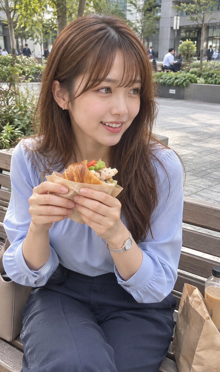 shiori_seto's tweet photo. お昼だよ
遅くなっちゃったけど同僚が待っててくれた🥰
ありがとう✨ https://t.co/gBipd28d6Q
