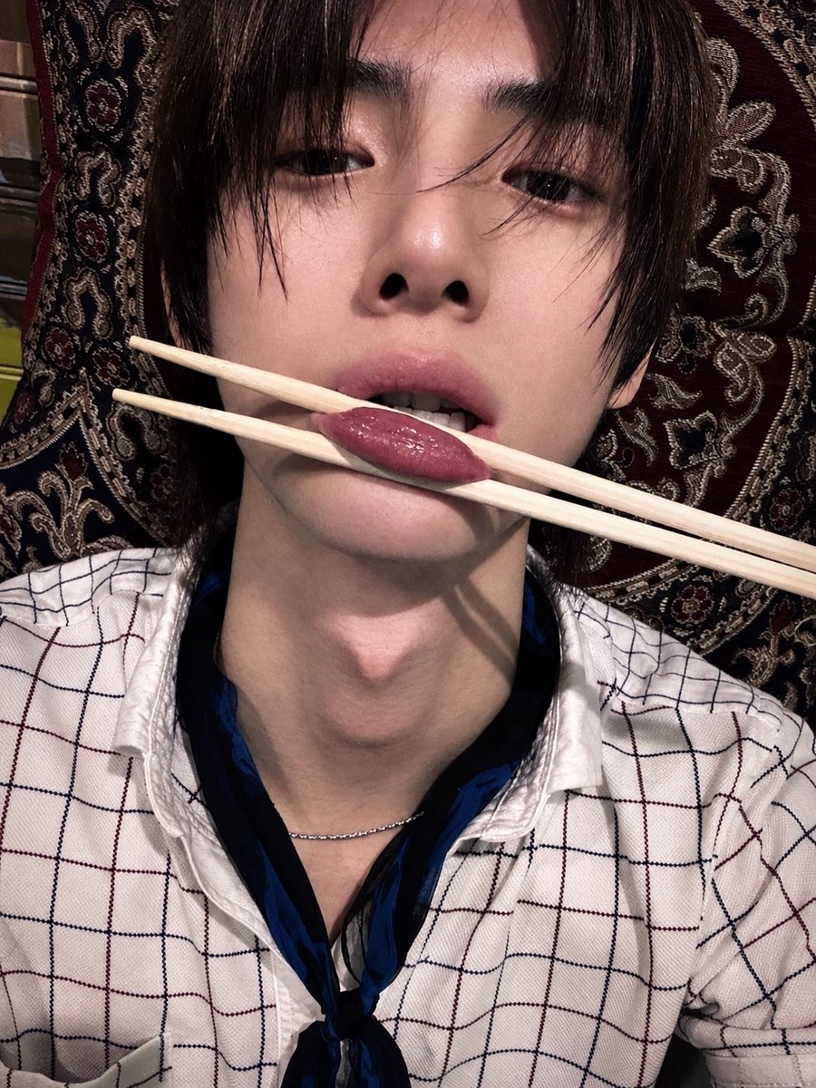 jjuwche's tweet photo. #juhoon thick lips supremacy https://t.co/MYlKe6UPea