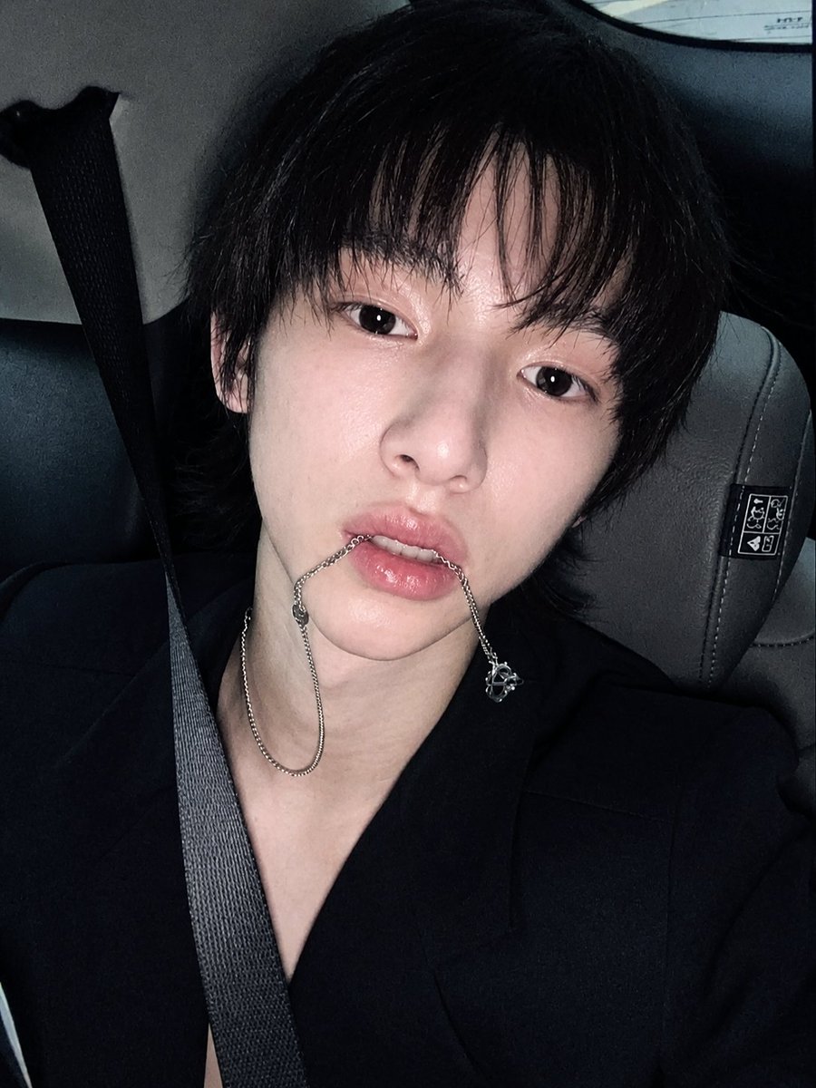 jjuwche's tweet photo. #juhoon thick lips supremacy https://t.co/MYlKe6UPea